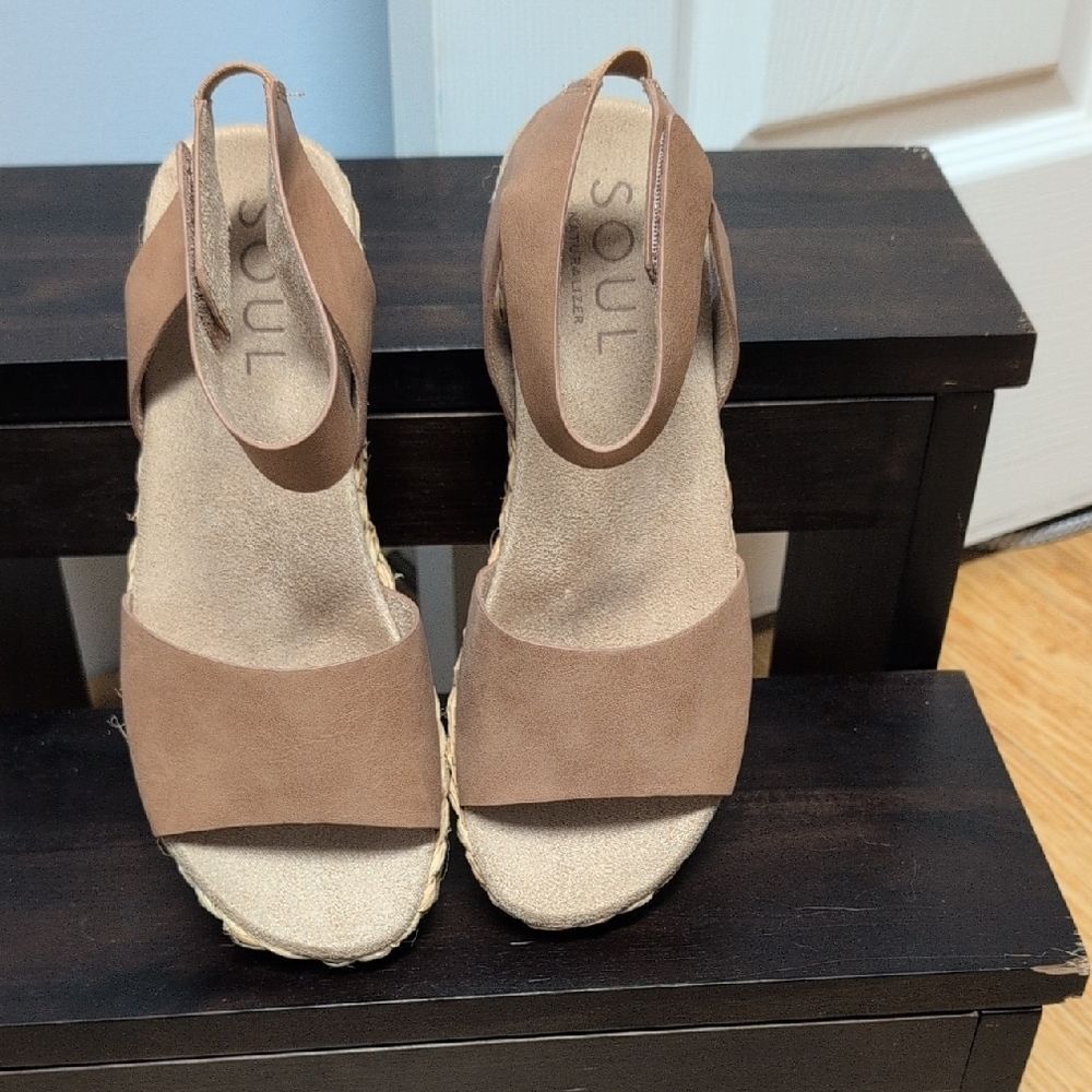 SOUL Naturalizer Deara Tan Espadrille Wide Ankle Strap Sandals Size 6.5M. NEW - Picture 2 of 5